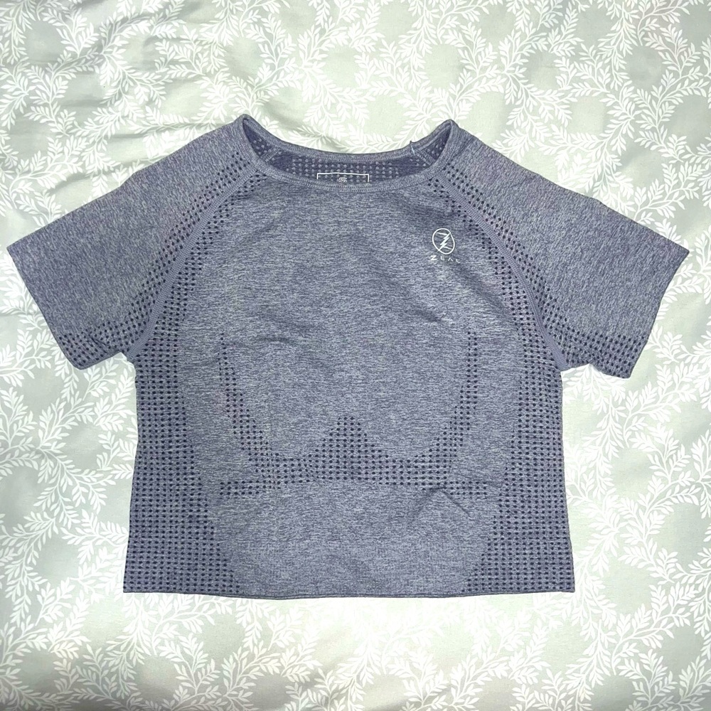 Zeal Top Activewear NWOT